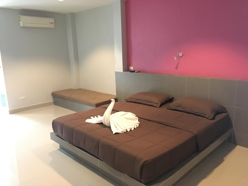P.F Mansion Hotel Chaweng  Exterior photo